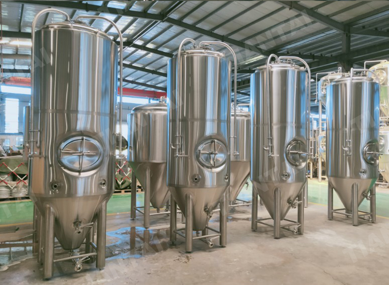Stainless beer fermenters designed for fitting limited installation space